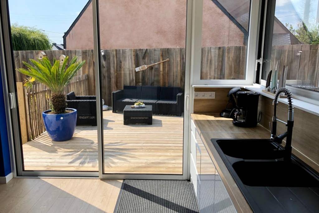 Maison Avec Spa Cote De Granit Rose Трегастель Экстерьер фото
